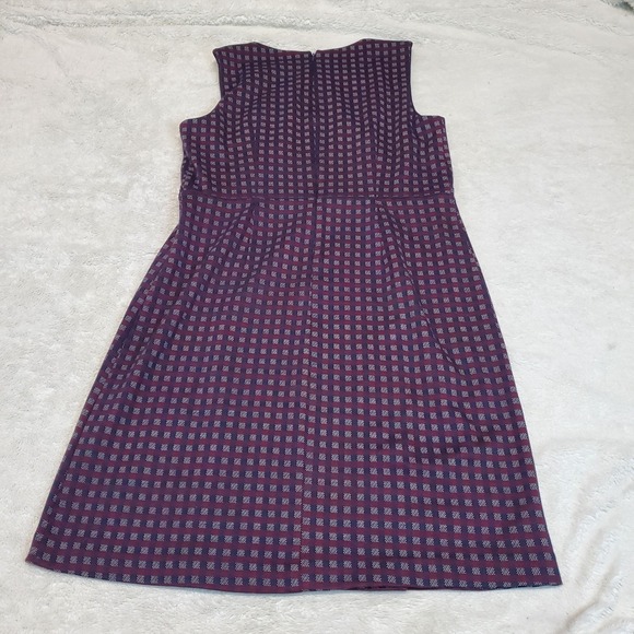 Capsule - Picture 4 of 9